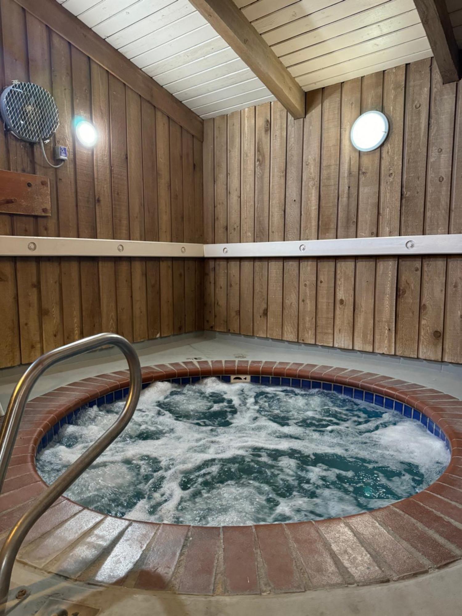 Nampa Inn & Suites Εξωτερικό φωτογραφία